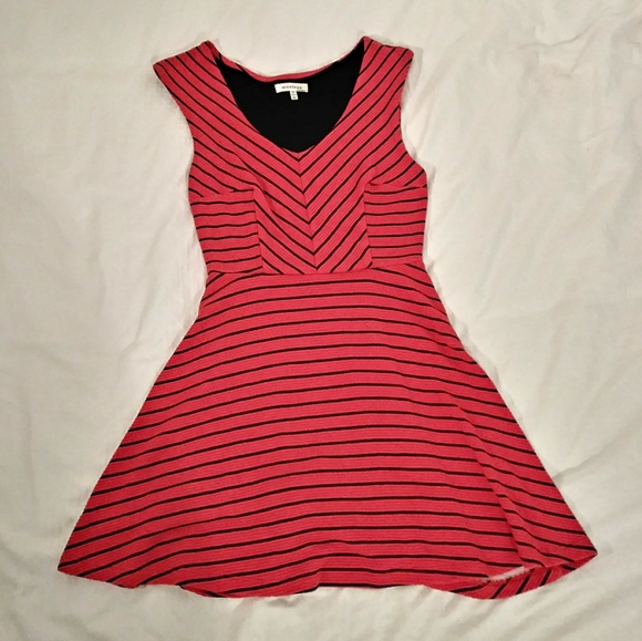 Monteau Red Black Striped Mini Flare Dress - Picture 5 of 7